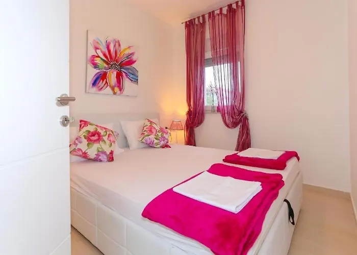 In Tribunj With Sea View, Balcony, Air Conditioning, Wifi 4953-3 * Tribalj